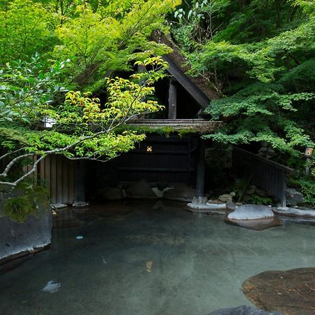 Kurokawa Onsen Oku No Yu Hotel Minamioguni Exterior photo