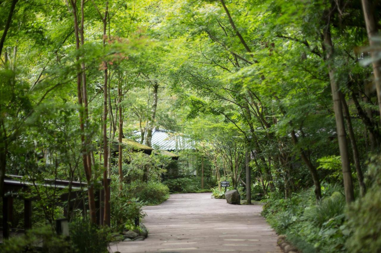 Kurokawa Onsen Oku No Yu Hotel Minamioguni Exterior photo