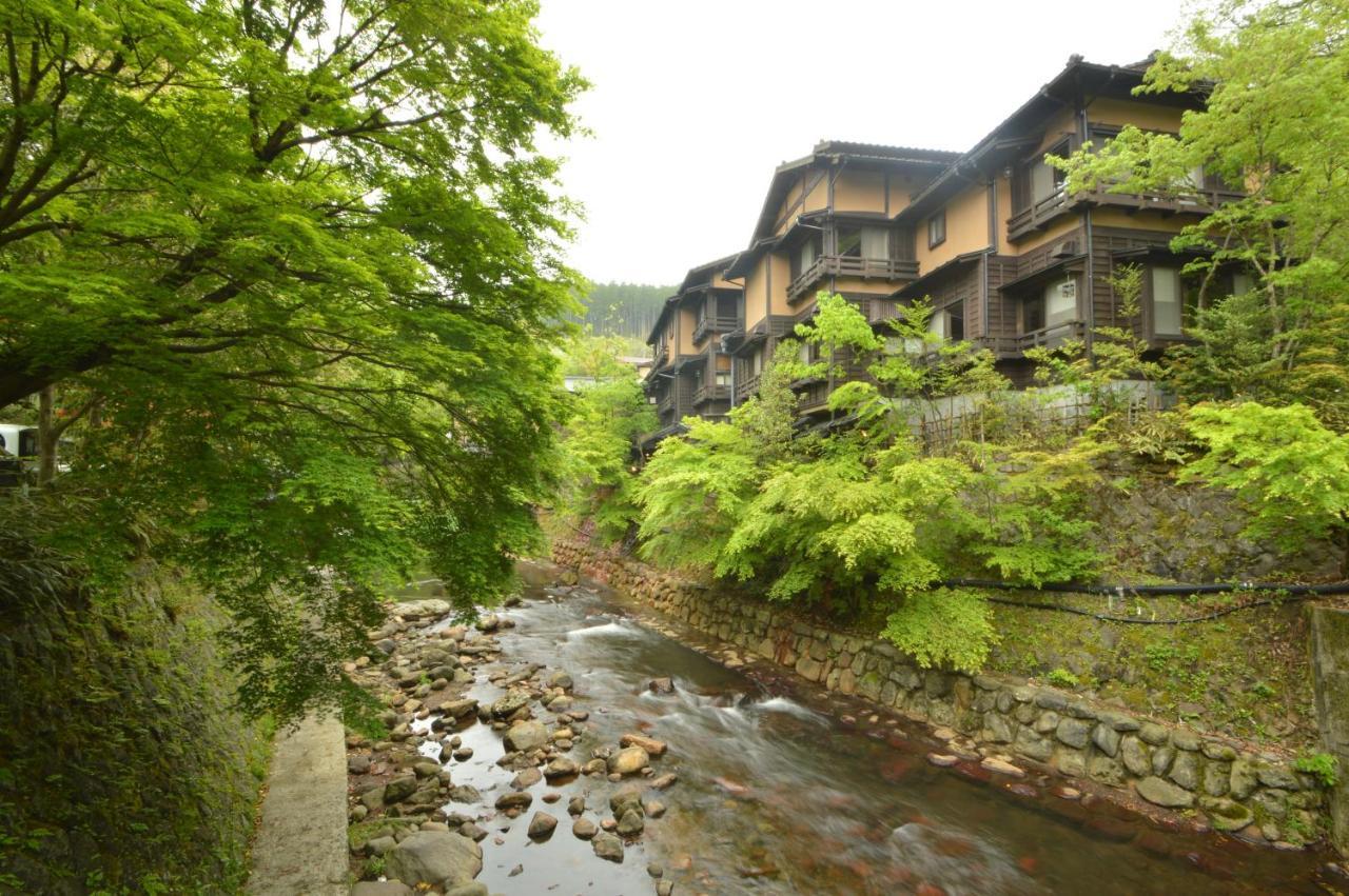 Kurokawa Onsen Oku No Yu Hotel Minamioguni Exterior photo