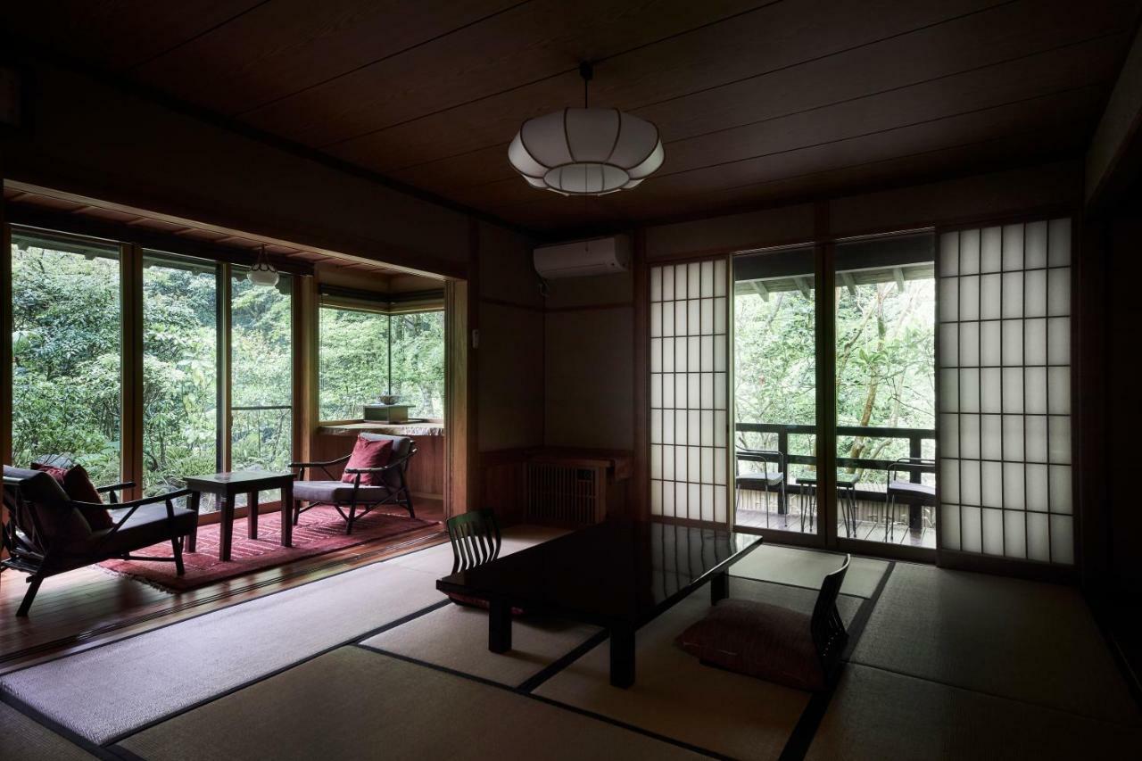 Kurokawa Onsen Oku No Yu Hotel Minamioguni Exterior photo