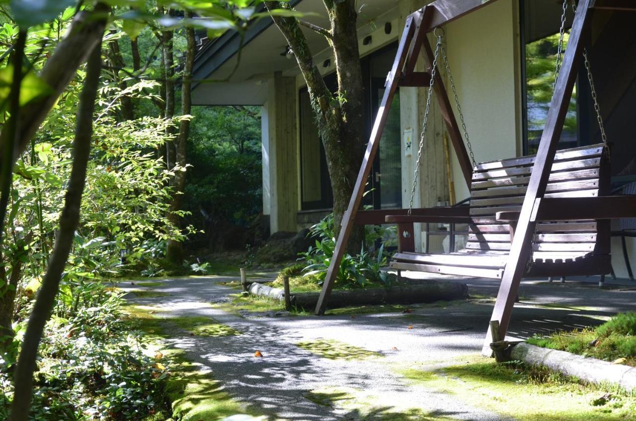 Kurokawa Onsen Oku No Yu Hotel Minamioguni Exterior photo