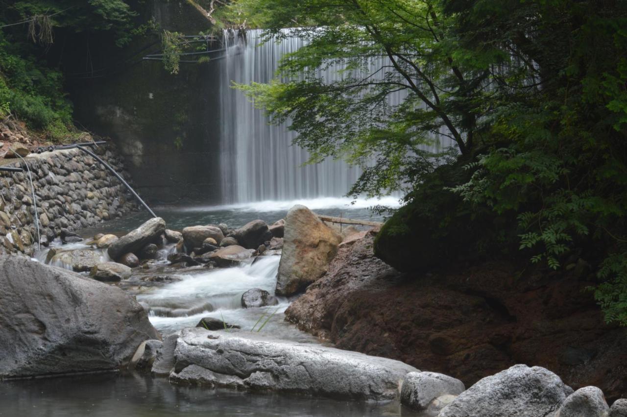 Kurokawa Onsen Oku No Yu Hotel Minamioguni Exterior photo